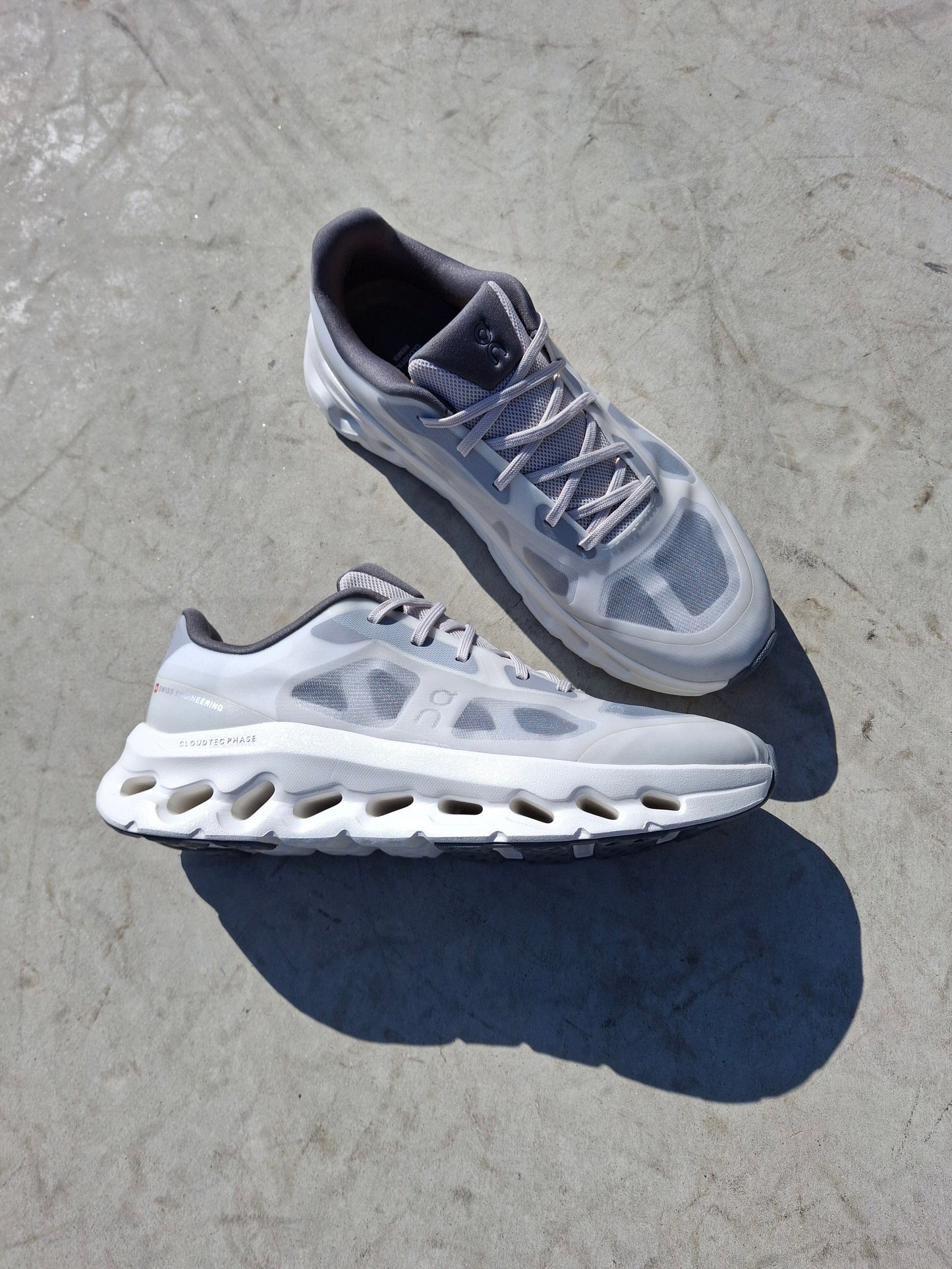 On Cloudtilt Remix 'Alloy Ivory' - Kick Game