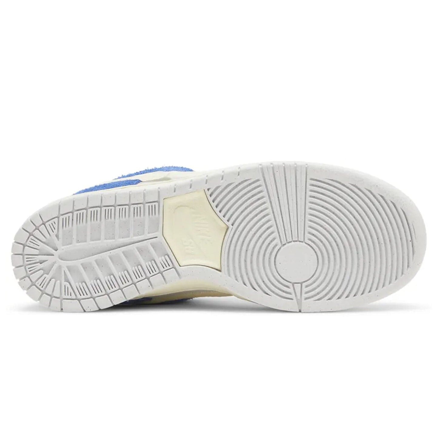 Nike Dunk Low Pro SB x Fly Streetwear - Kick Game