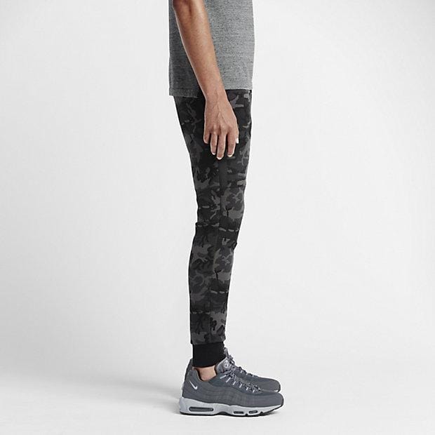 NIKE TECH FLEECE CAMO MEN'S TROUSERS - Medium Ash Black - Kick Game