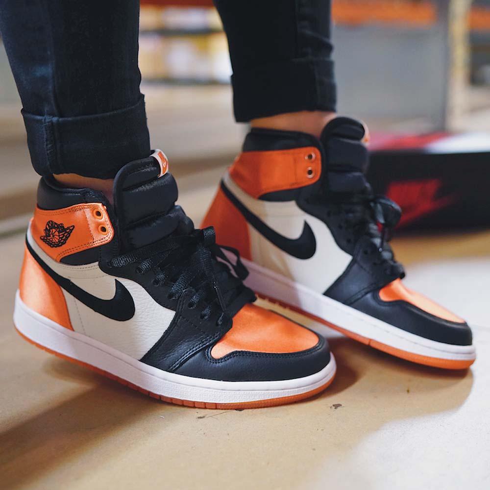 Air Jordan 1 WMNS Satin 'Shattered Backboard' Orange Black - Kick Game
