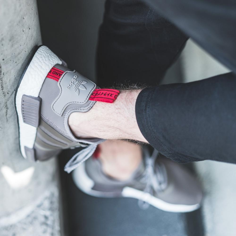 adidas NMD_R1 Tech Earth - Kick Game