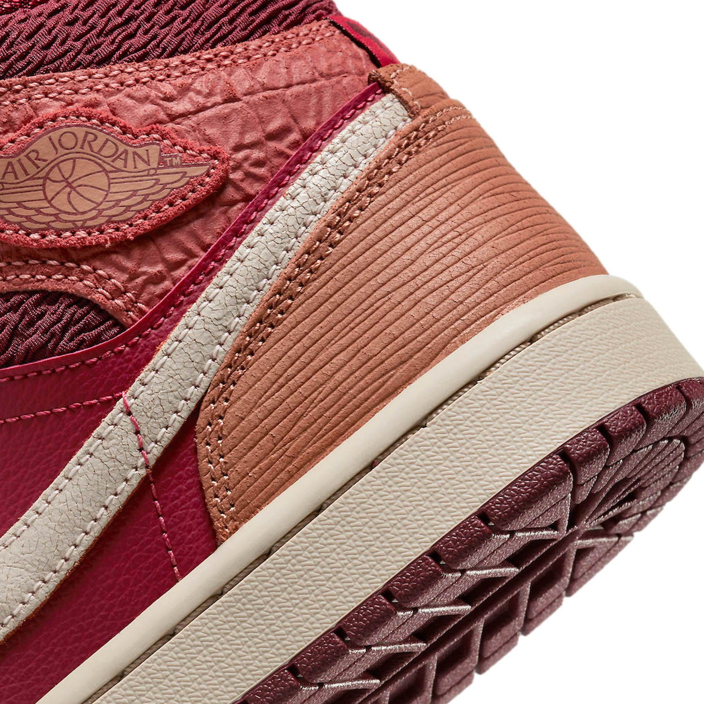 Air Jordan 1 Mid Africa - Kick Game