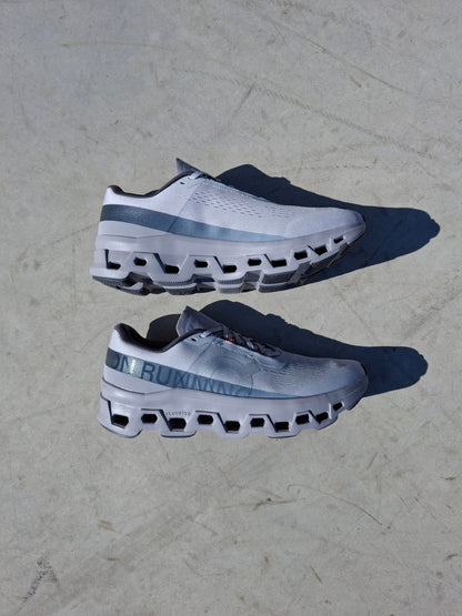 On Cloudmonster 1 'Glacier Alloy' - Kick Game
