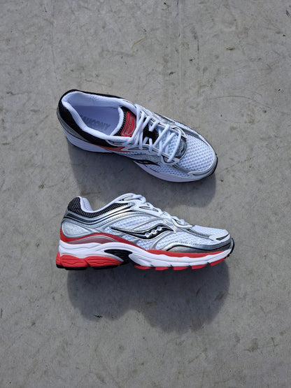 Saucony Progrid Omni 9 'White Red' - Kick Game