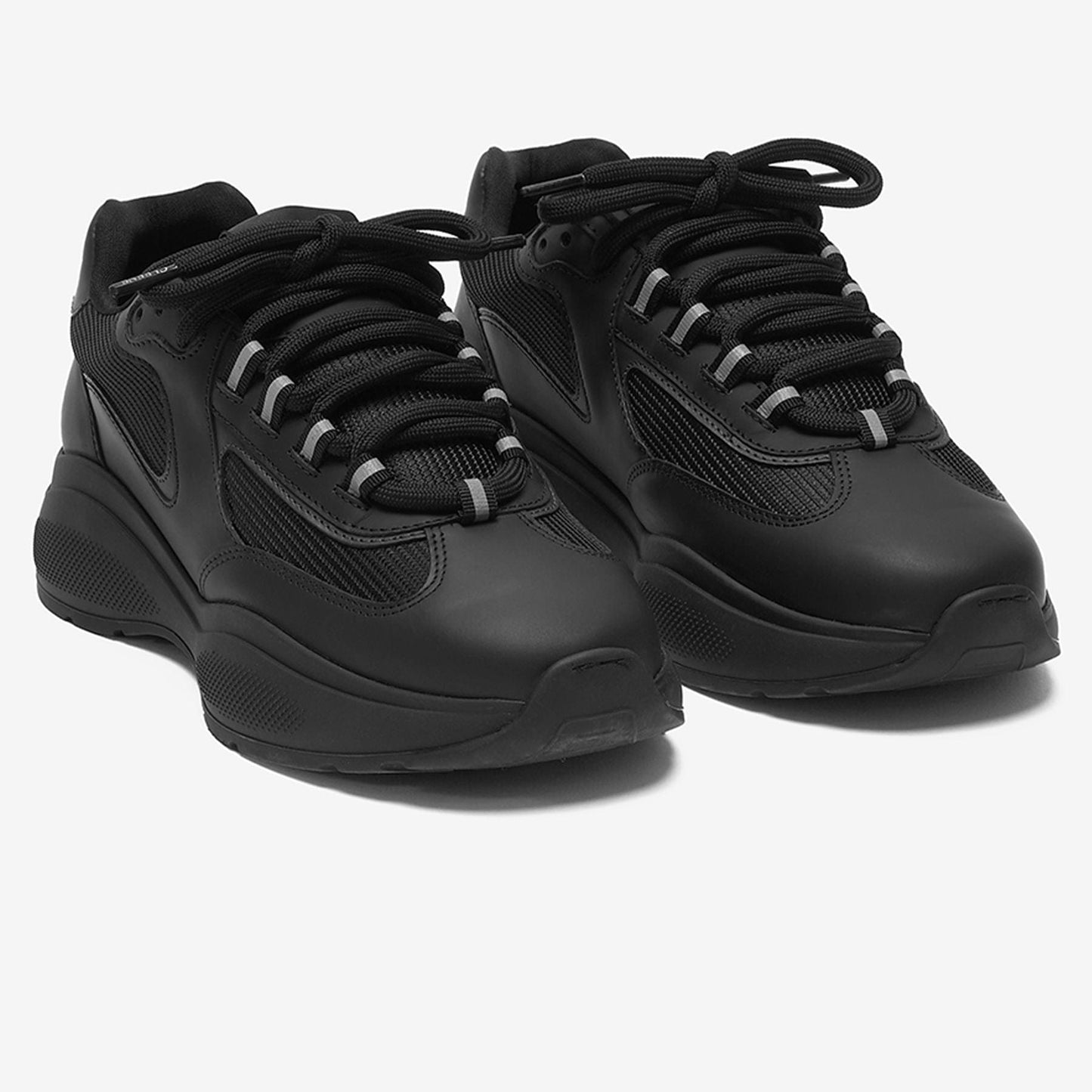 Cleens Podium 'Black Mono' - Kick Game