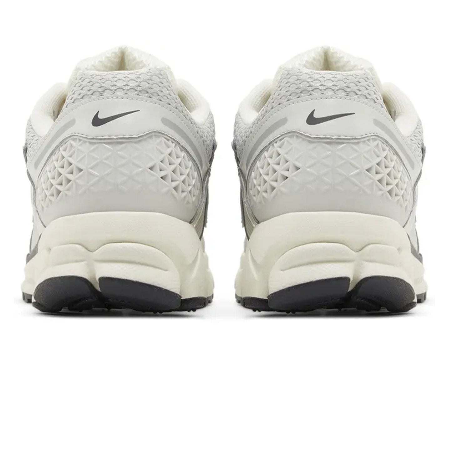 Nike Air Zoom Vomero 5 'Chrome' - Kick Game