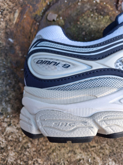 Saucony Progrid Omni 9 'White Navy' - Kick Game