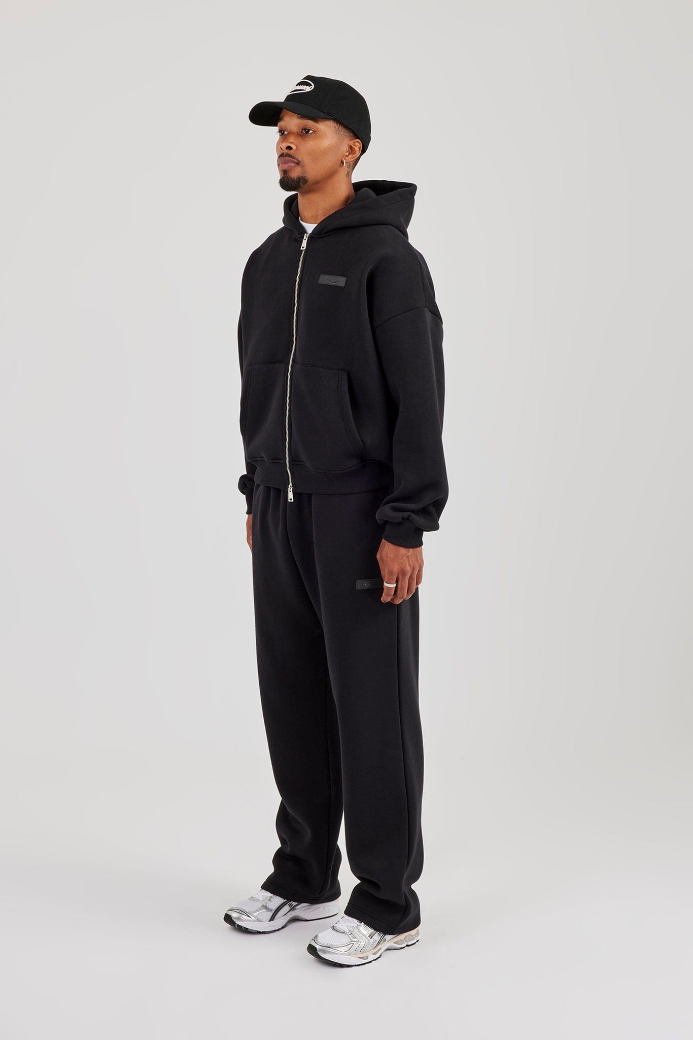 Logo Tab Zip Hoodie & Relaxed Jogger - Black - Kick Game