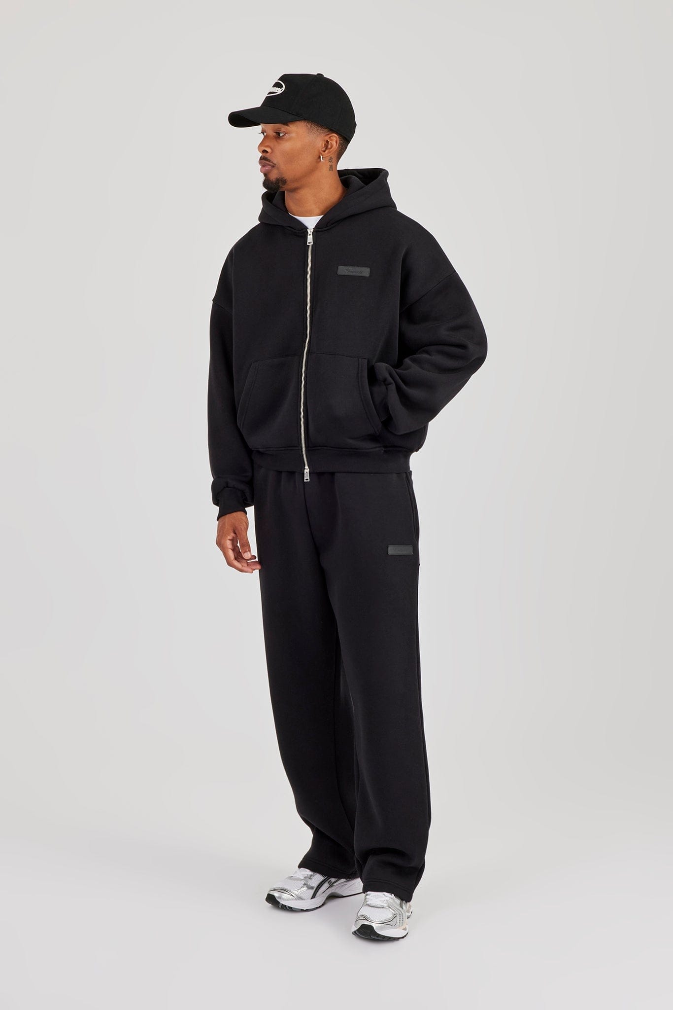 Logo Tab Zip Hoodie & Relaxed Jogger - Black - Kick Game