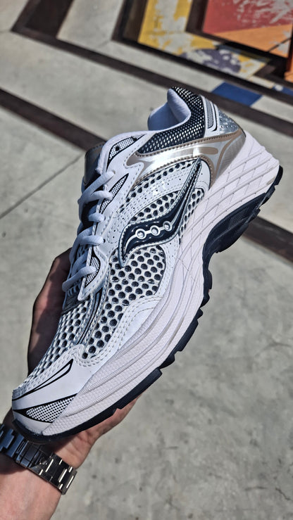 Saucony Progrid Omni 9 OG 'White Saddle' - Kick Game