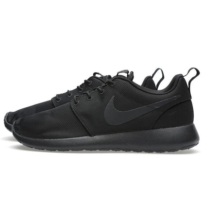 Nike Rosherun 'Triple Black' - Kick Game
