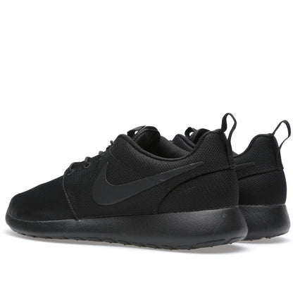 Nike Rosherun 'Triple Black' - Kick Game