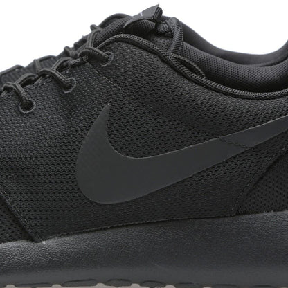 Nike Rosherun 'Triple Black' - Kick Game