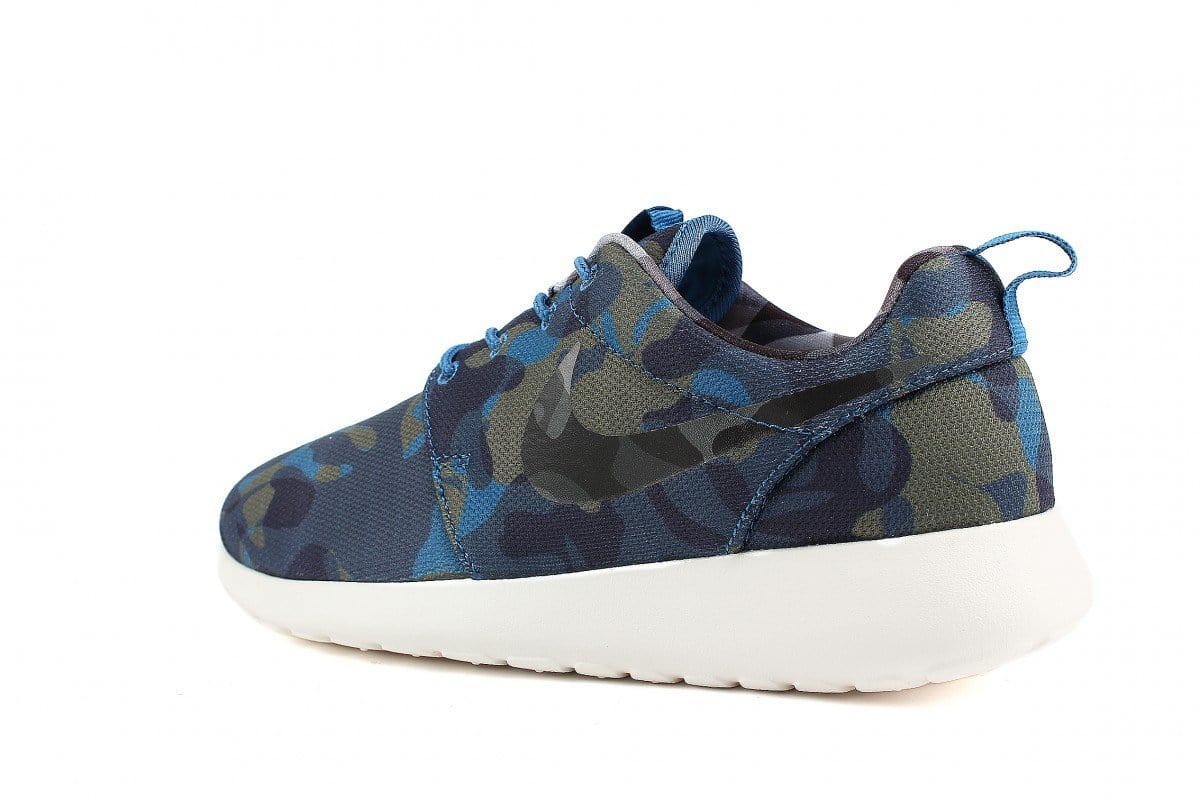 NIKE WMNS ROSHE ONE PRINT - Kick Game
