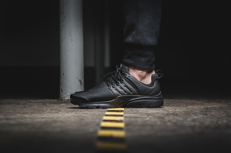 Nike Air Presto Triple Black Mesh - Kick Game