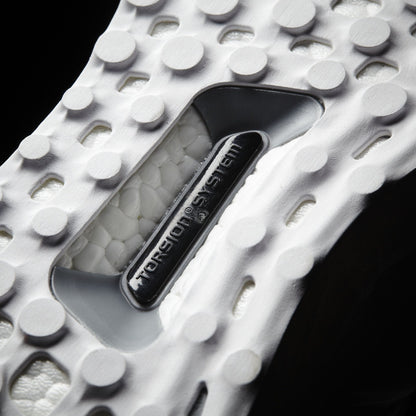 Adidas Ultra Boost White 2.0 - Kick Game