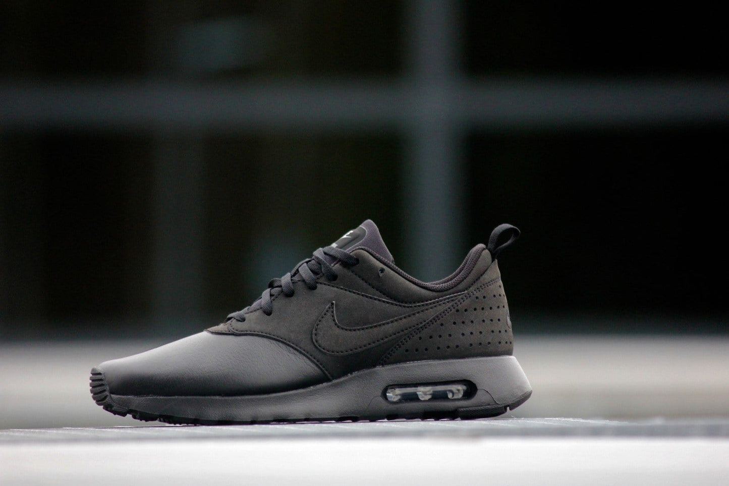 Nike Air Max Tavas Leather Black - Kick Game