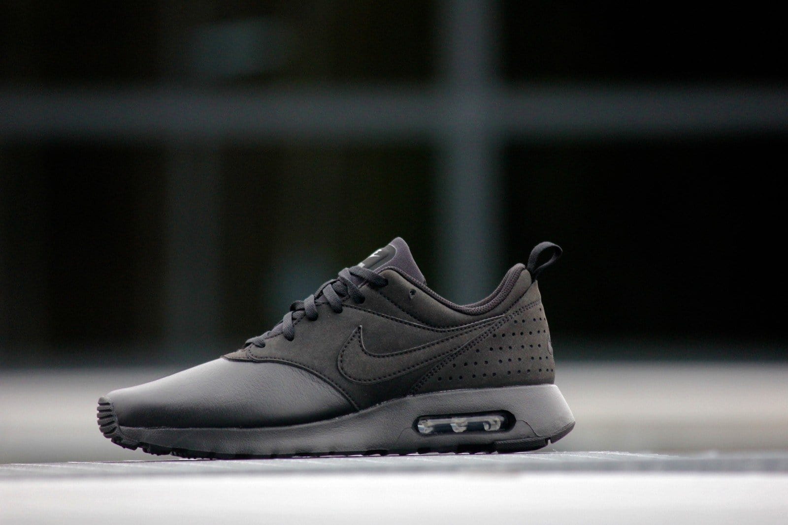 Nike Air Max Tavas Leather Black - Kick Game