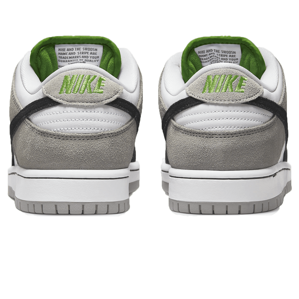 Nike iran Dunk Low SB Chlorophyll 2