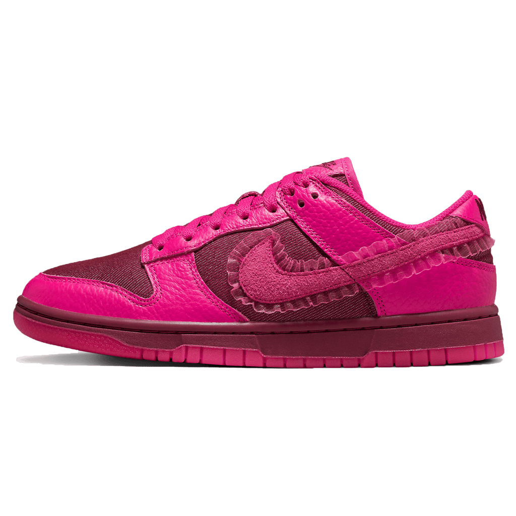 Nike Wmns Dunk Low Valentine s Day