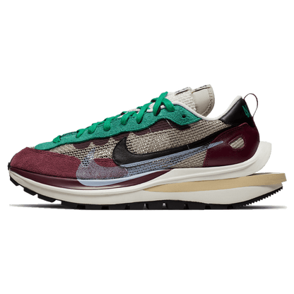 Sacai x Nike VaporWaffle SP 'Villain Red' - Kick Game