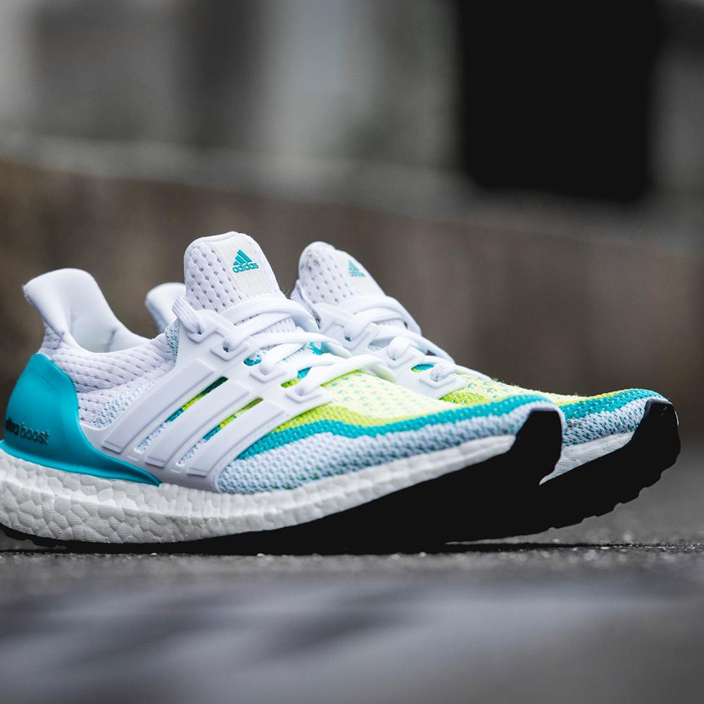 ADIDAS ULTRA BOOST - Halo-White-Semi Solar Slime - Kick Game