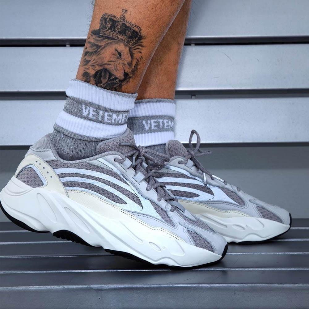 Yeezy 700 V2 Yeezy Static Price Canada Adidas Yeezy 700 V2 Static