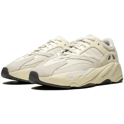 Adidas Yeezy Boost 700 Analog - Kick Game