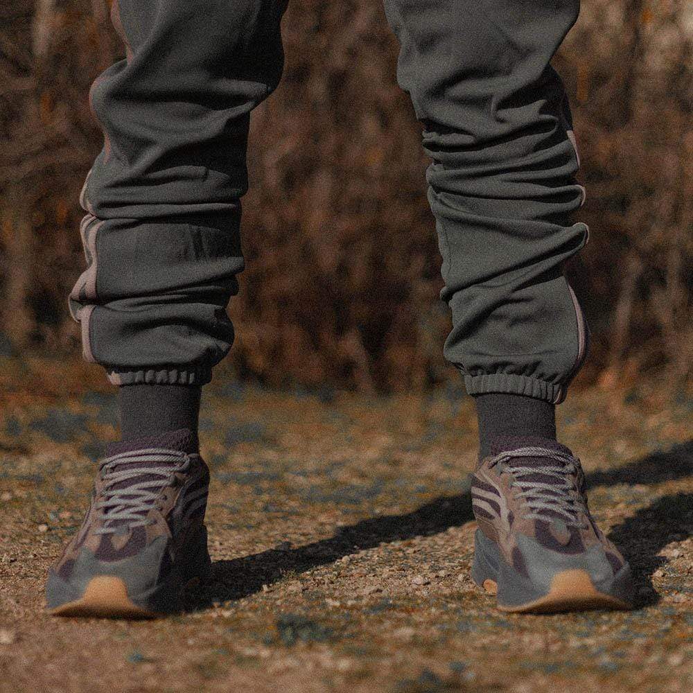 adidas Yeezy Boost 700 V2 Geode - Kick Game