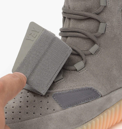 Adidas Originals Yeezy 750 Boost Light Grey-Gum - Kick Game