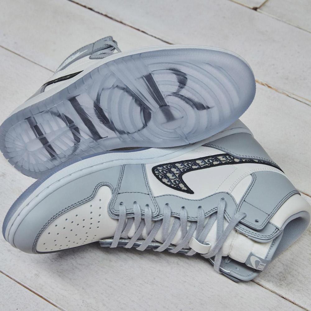 Dior x Air Jordan 1 High - Kick Game