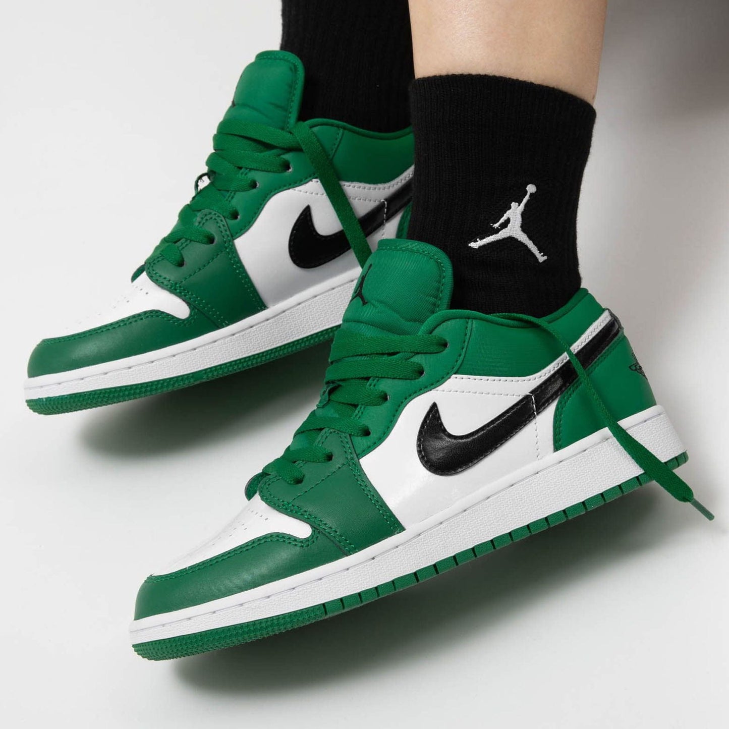 Air Jordan 1 Low GS 'Pine Green' - Kick Game