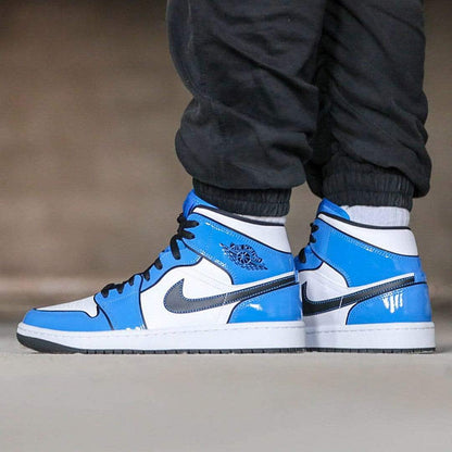 Air Jordan 1 Mid SE 'Signal Blue' - Kick Game