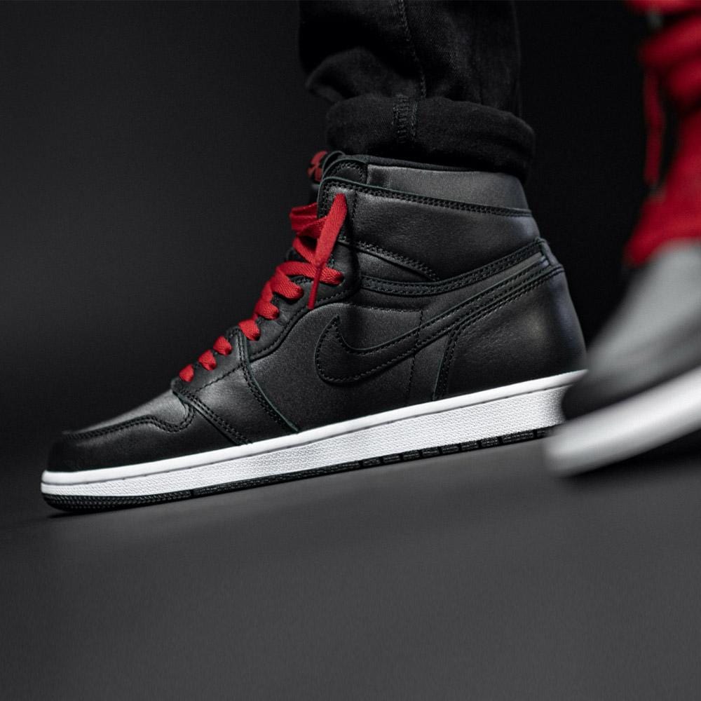 Air Jordan 1 Retro High OG 'Black Gym Red' - Kick Game