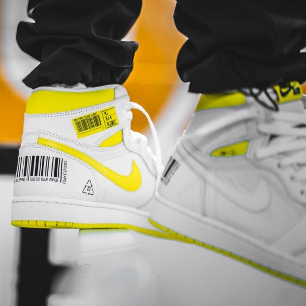 Air Jordan 1 Retro High OG 'First Class Flight' - Kick Game