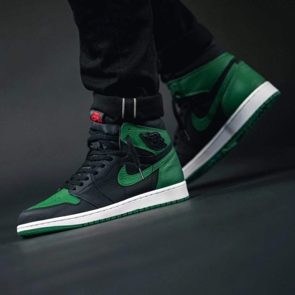 Air Jordan Retro High OG 'Pine Green — Kick Game - Main Image