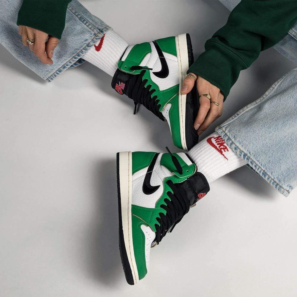 Air Jordan 1 Wmns Retro High OG 'Lucky Green' - Kick Game