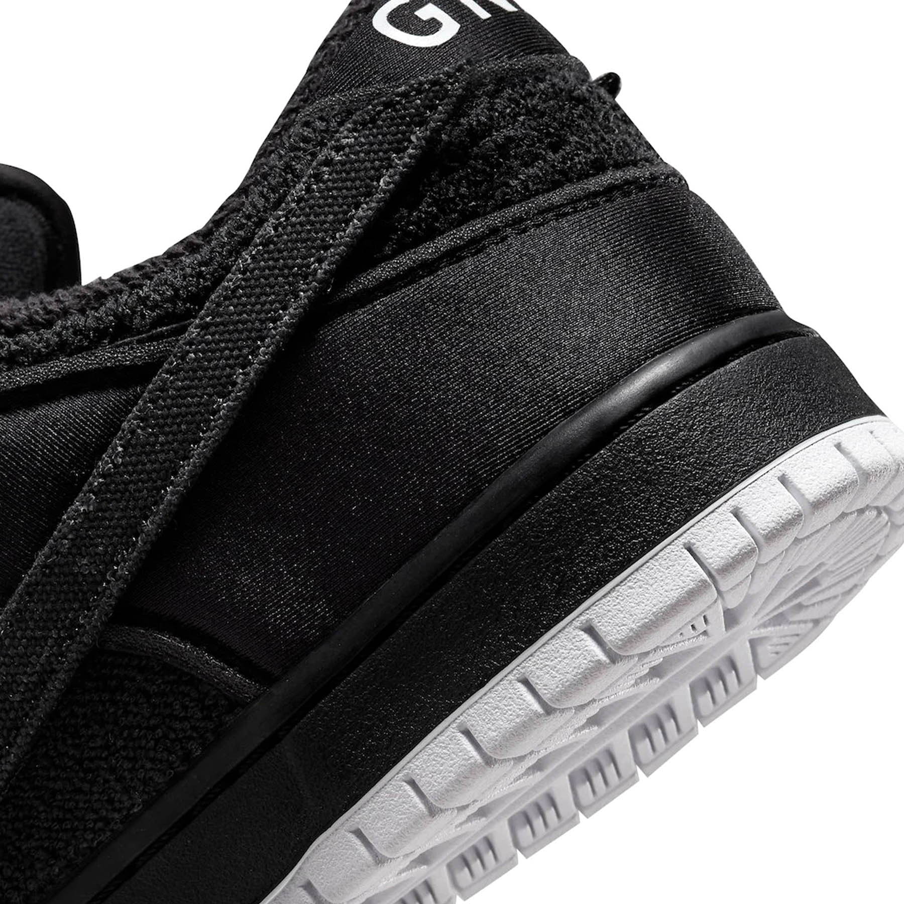 Gnarhunters x Nike Dunk Low SB 'Black' - Kick Game