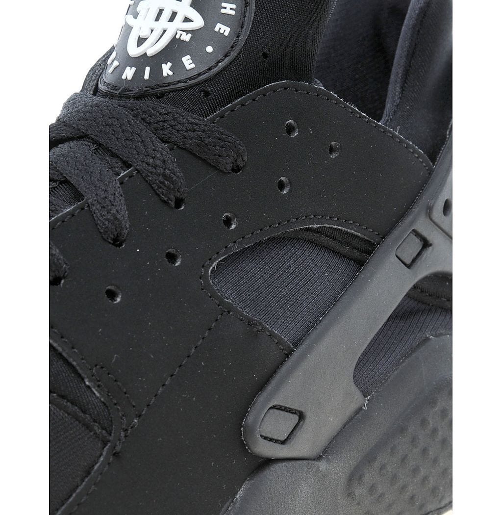 Nike Air Huarache LE Triple Black - Kick Game
