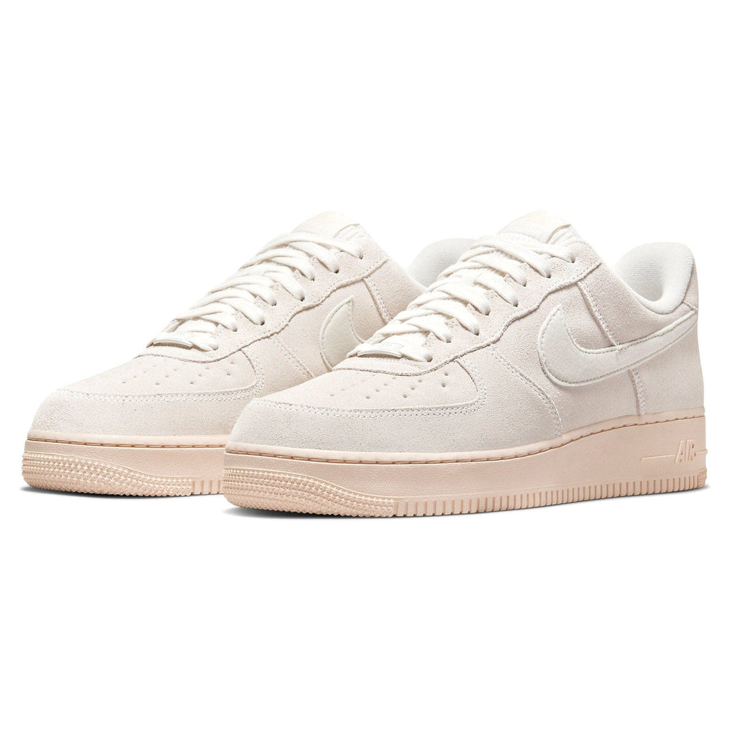 nike air force 1 low winter premium summit white suede DO6730 10 fb6ef729 adf9 4b18 a403 3c5a936d1df1