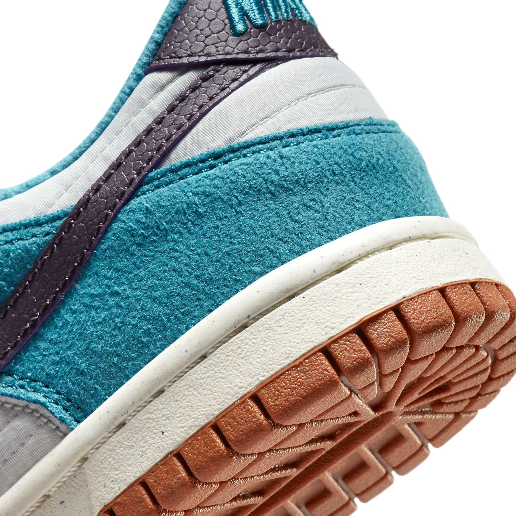 Nike Dunk Low SE GS 'Toasty - Rift Blue' - Kick Game