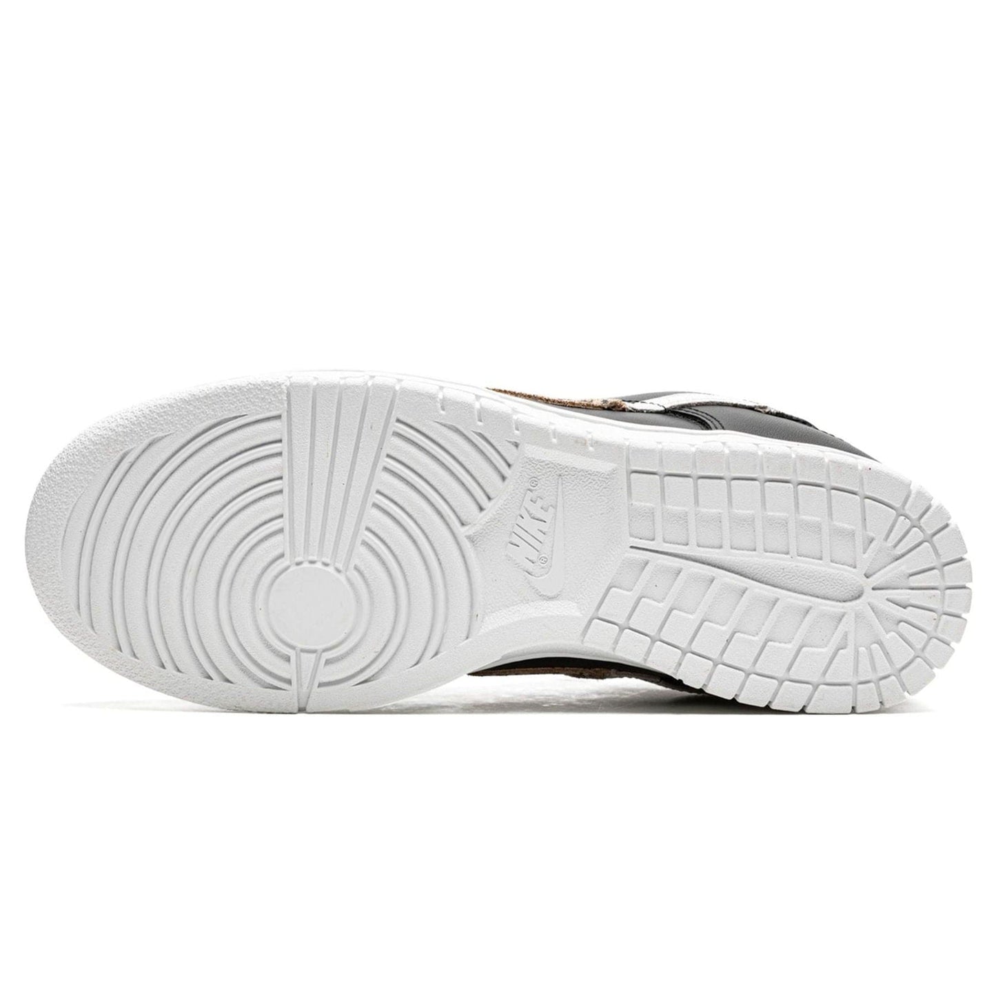 Nike Dunk Low SE Wmns 'Primal Black' - Kick Game