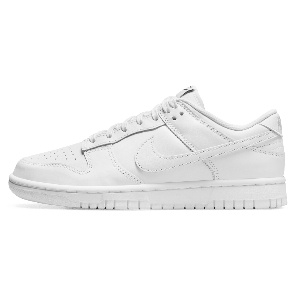 Nike dunk 2025 triple white