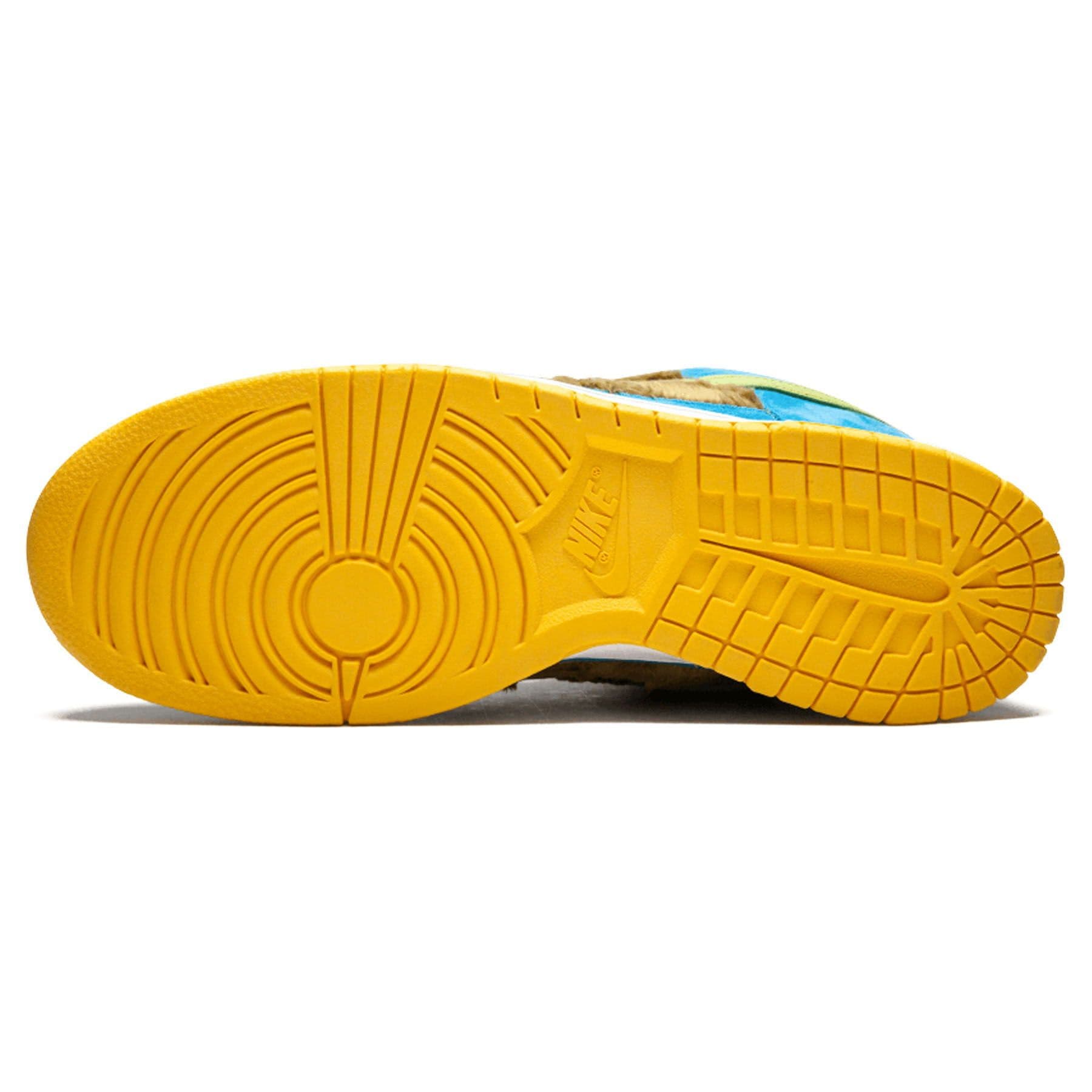 Nike Dunk Low Premium SB 'Three Bears' - Kick Game