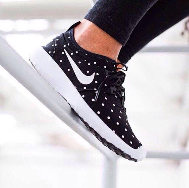 Nike Wmns Juvenate Print Polka Dots 'Black-White' - Kick Game