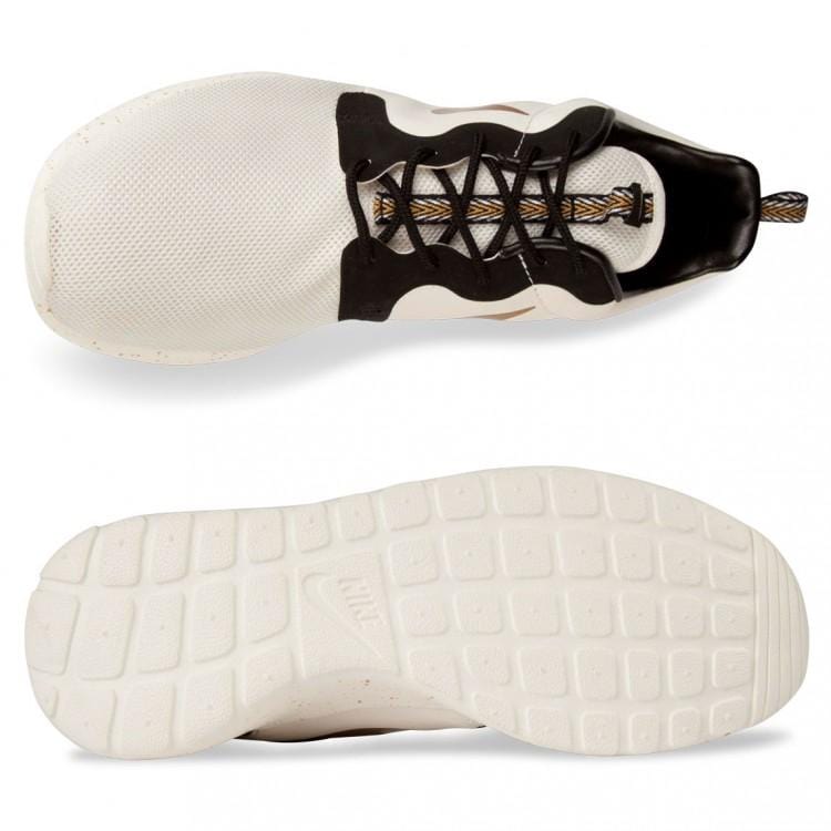 nike roshe run gold trophy