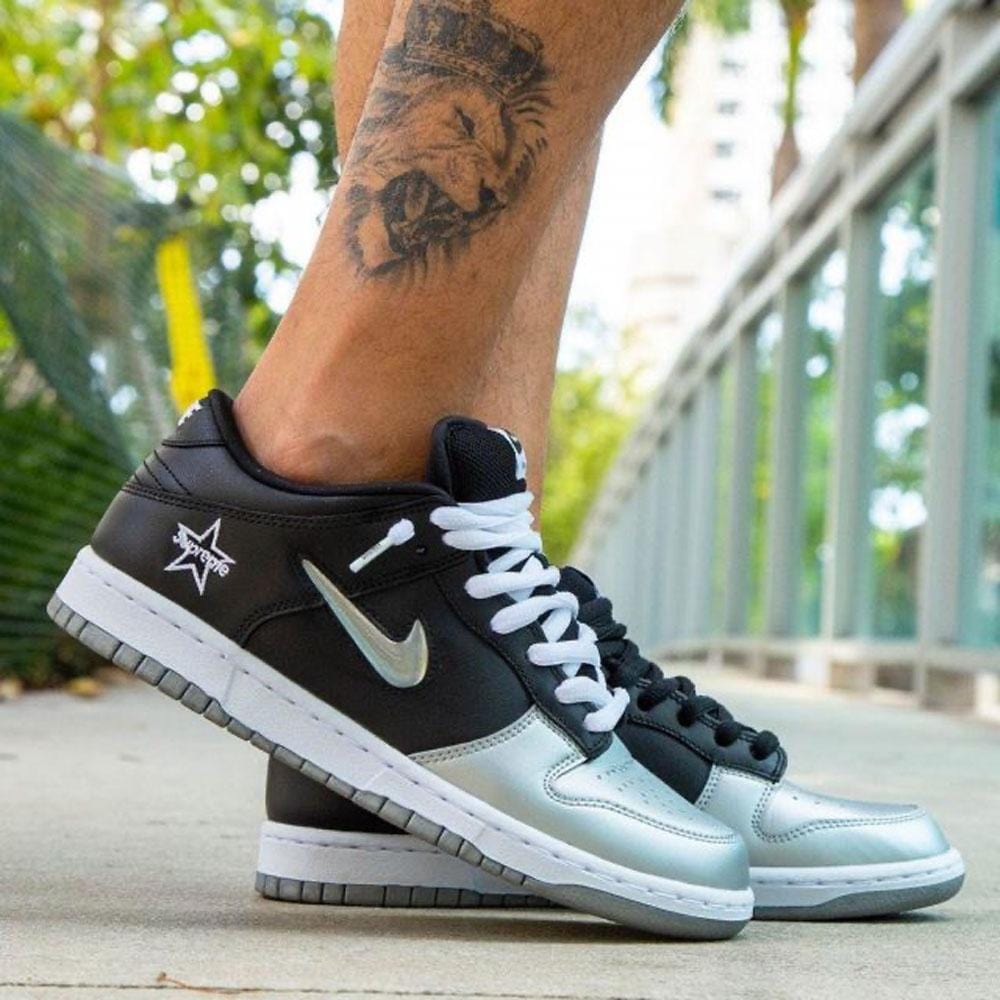 Supreme x Nike Dunk SB Low QS 'Metallic Silver' - Kick Game