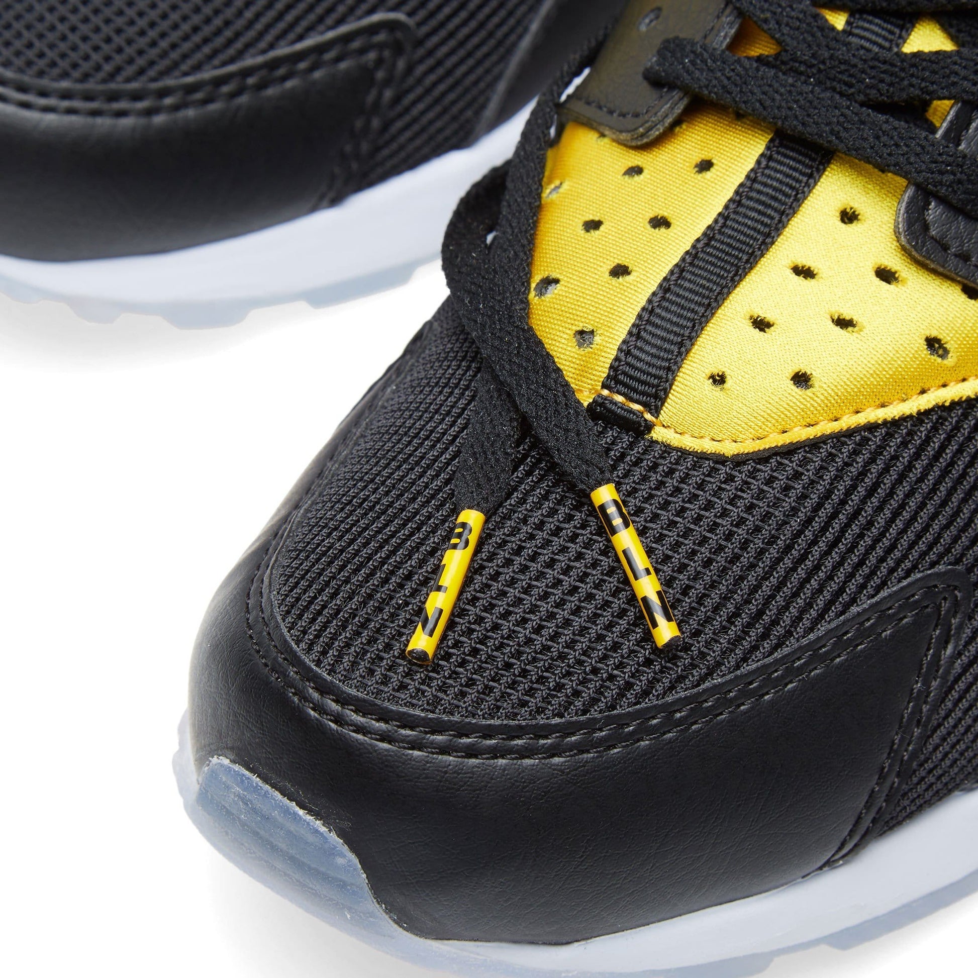 NIKE AIR HUARACHE RUN 'BERLIN' - Kick Game