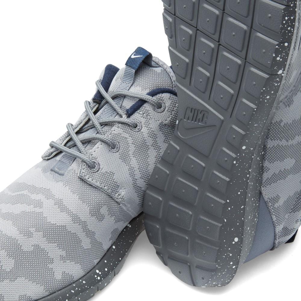 NIKE ROSHE NM FB Flat Silver & Obsidian - Kick Game