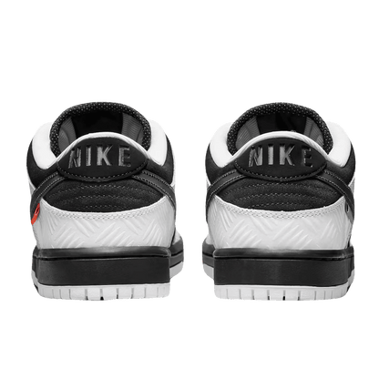 Nike Dunk SB Low Tightbooth - Kick Game